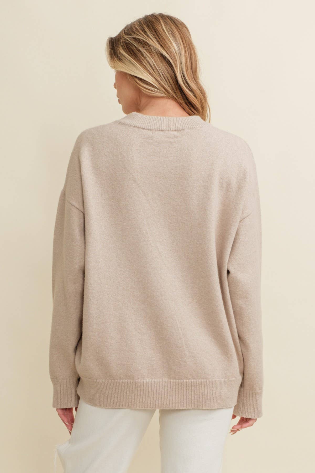 Oversized Horse Shoe Sweater