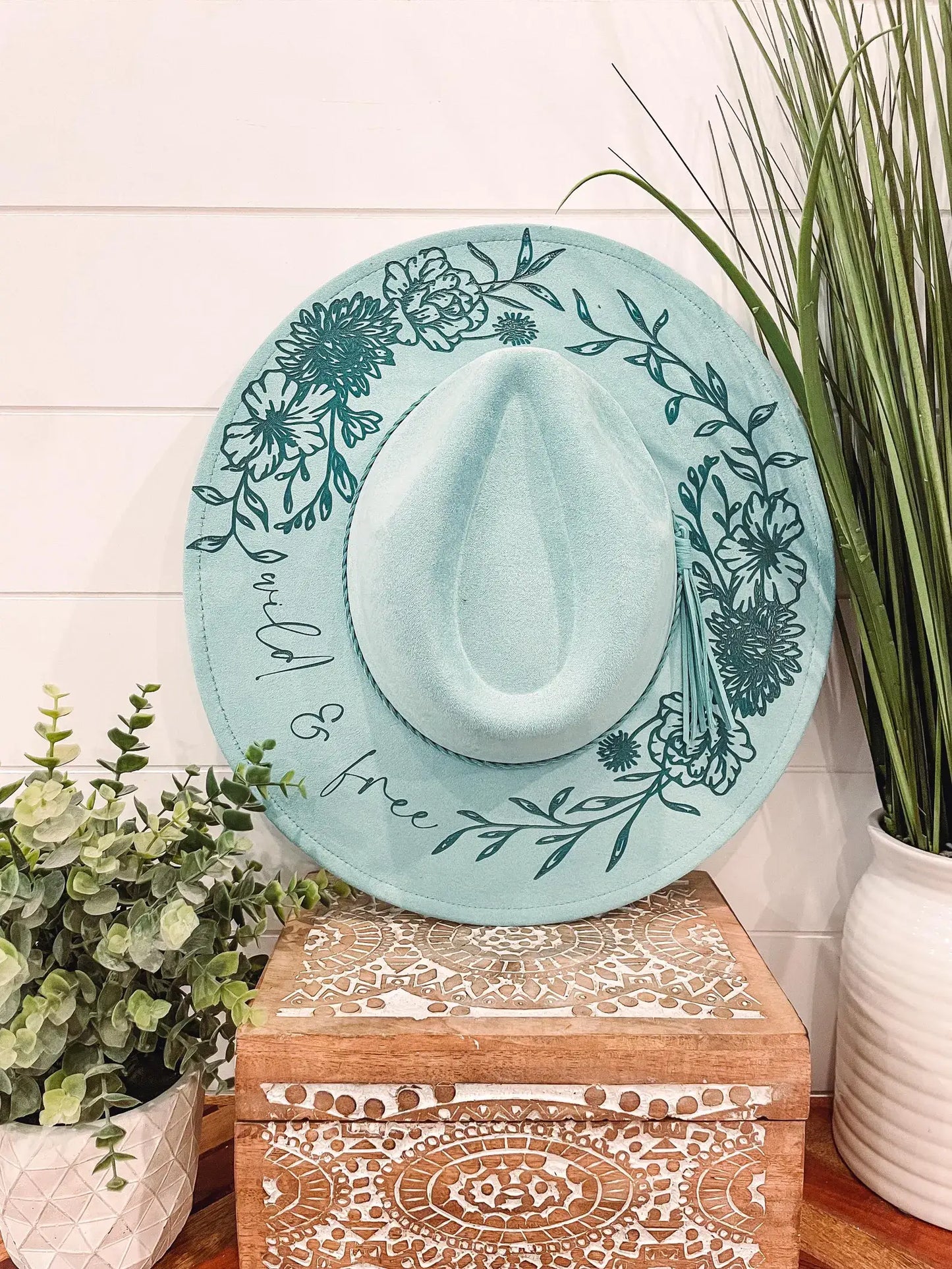 Floral Engraved Boho Hat - Gray
